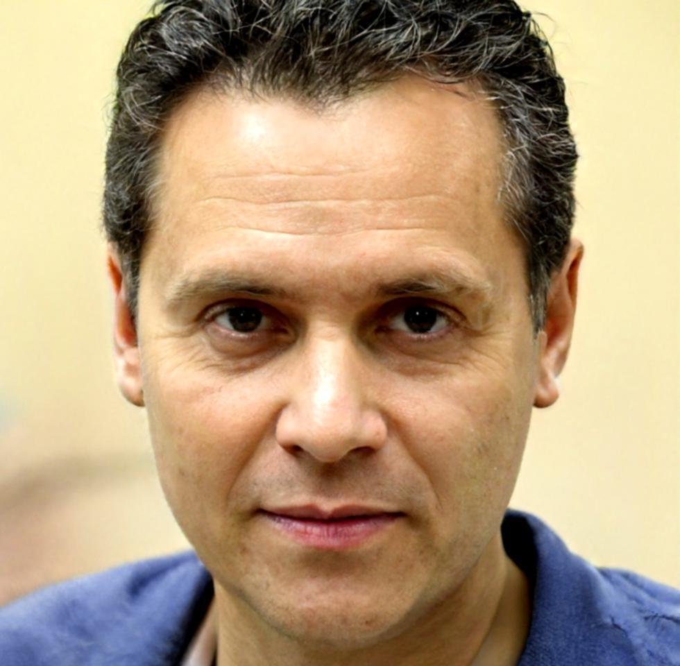 Carlos Mendoza, especialista en finanzas personales